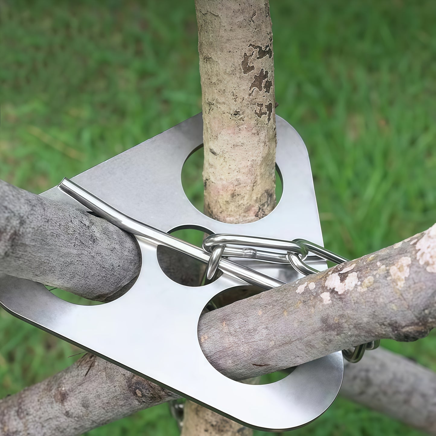 Portable Foldable Camping Tripod With Adjustable Chain