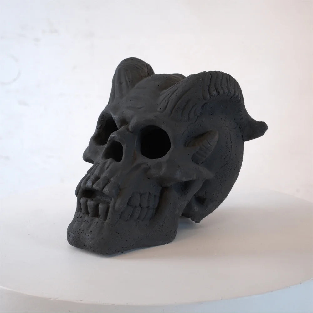 Refractory Fireproof Imitated Human Skull Gas Log for Wood Fireplace Firepit Campfire
