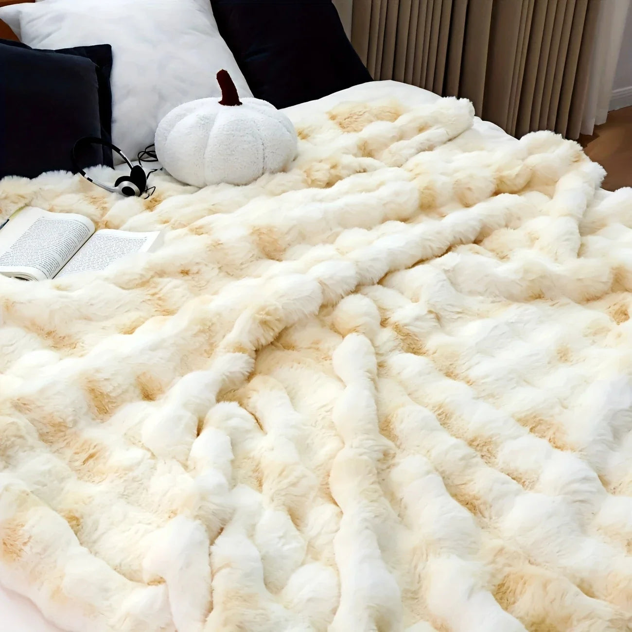 Cozy Faux Rabbit Fleece Blanket Throw For Living Room