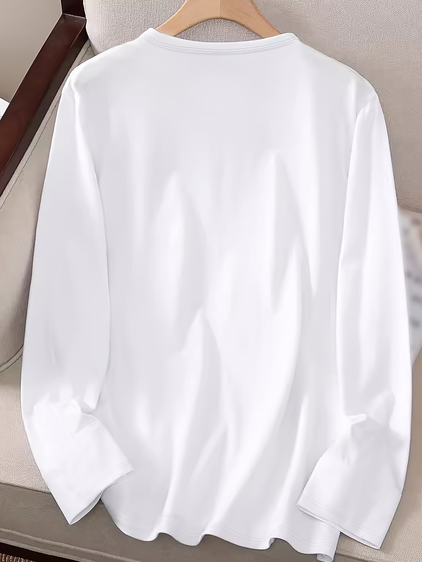 Women's Long Sleeve Crew Neck Graphic Print Horse Barn Top