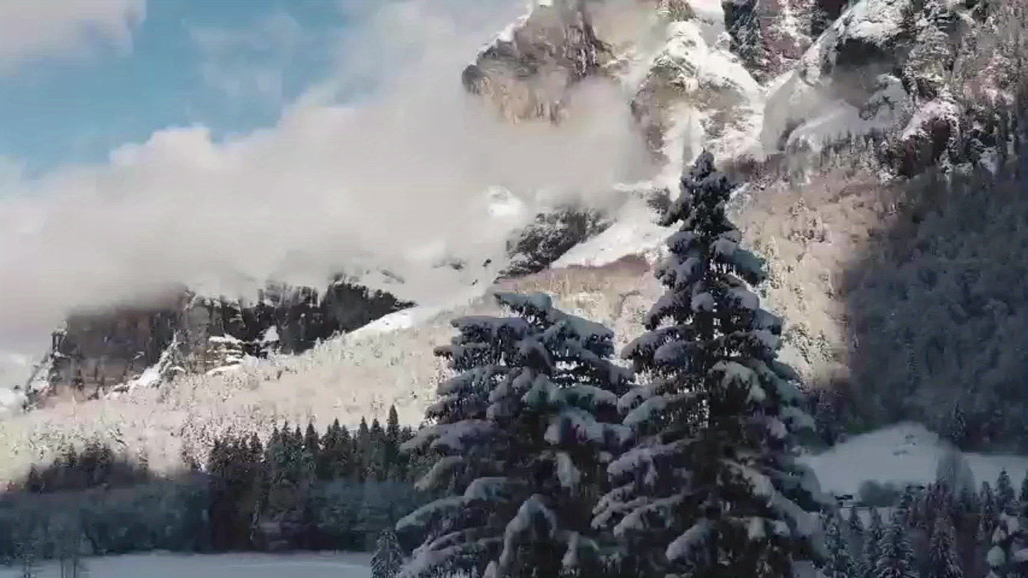 Two Pack Stylish Ski Goggles Oversized Polarized Lenses Windproof OTG for Winter Sports and Outdoor Adventures